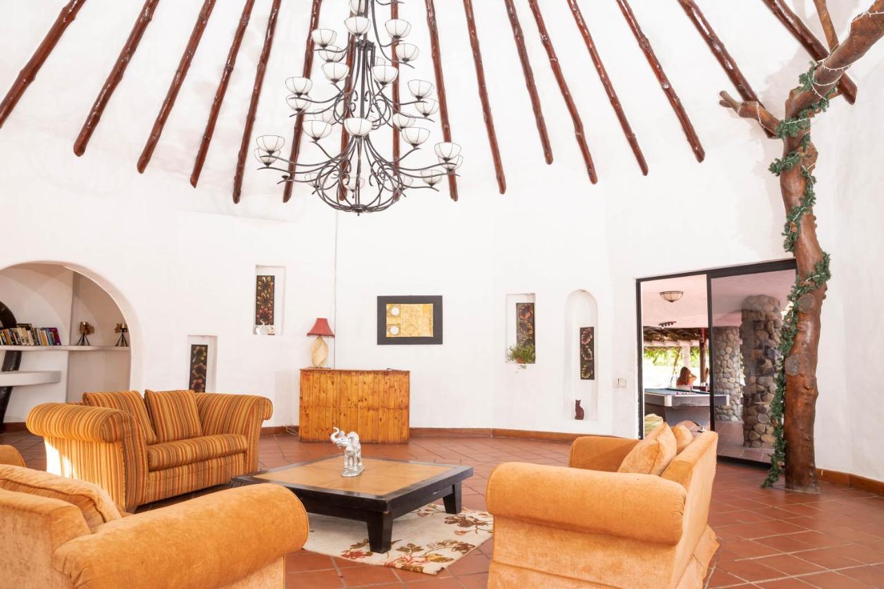 Cottage house ヌエバ・ゴルゴナ エクステリア 写真
